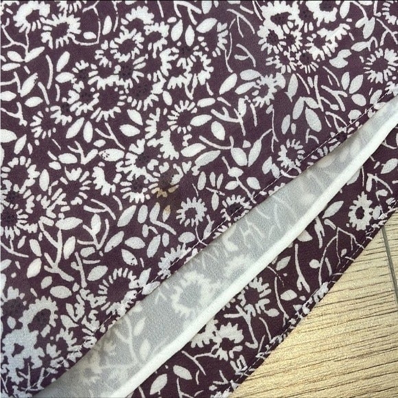 Loft Purple & White Floral Off The Shoulder Top Size M - Picture 8 of 9